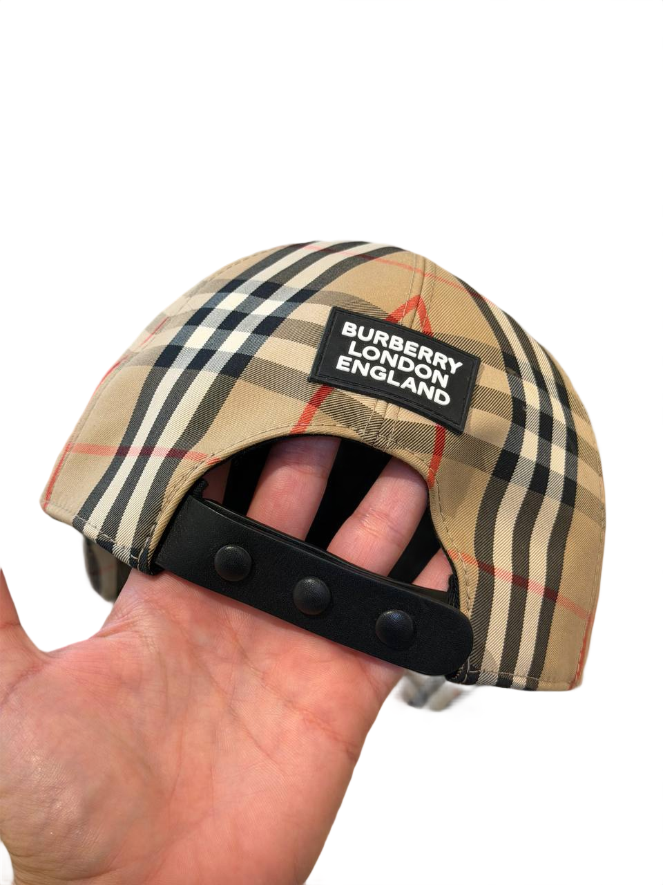 CAPPELLO CON VISIERA BURBERRY LONDON ENGLAND CHECK BEIGE
