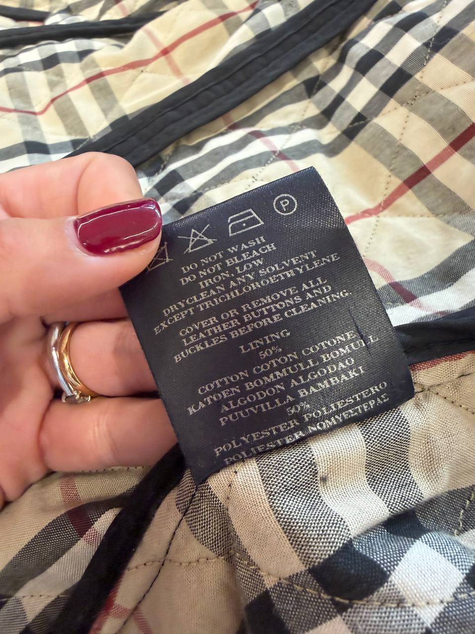 GIACCA LEGGERA BURBERRY TRAPUNTATA NERA FODERA CHECK Tg 42
