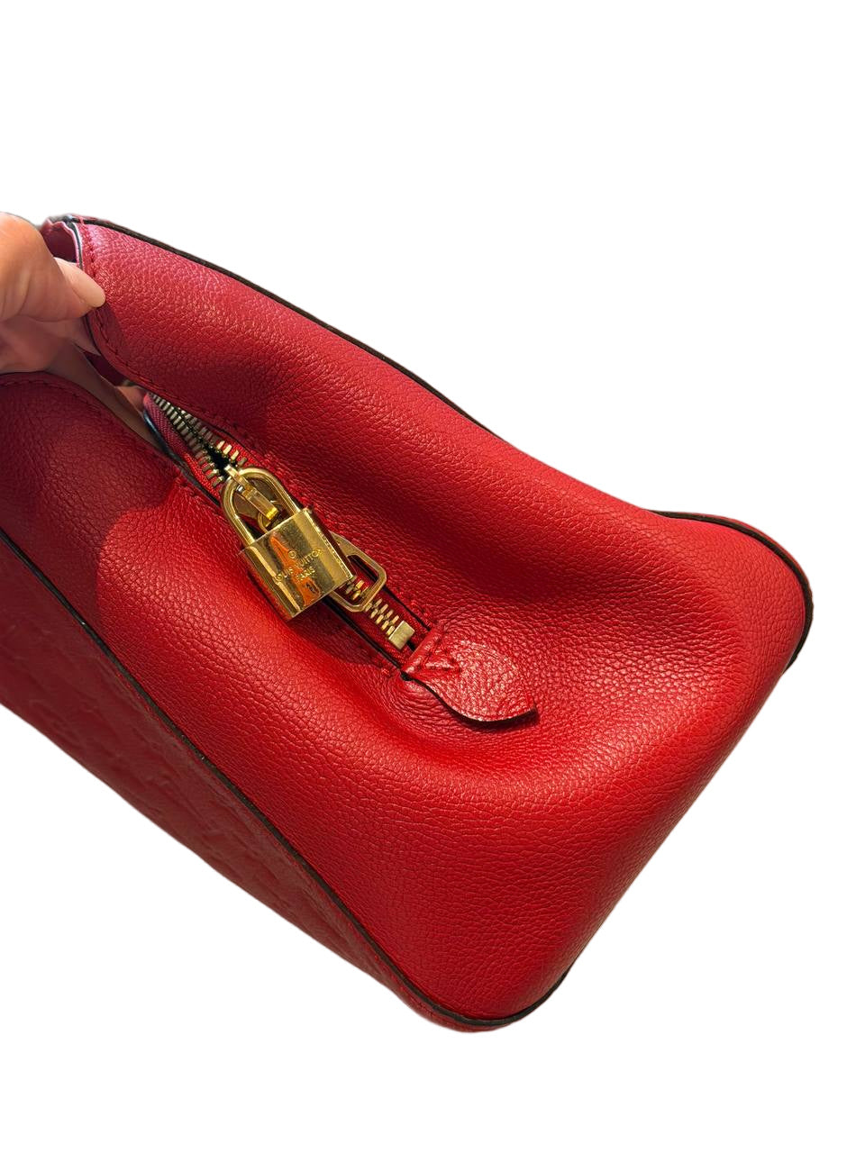 MONTAIGNE MM LOUIS VUITTON PELLE EMPREINTE ROSSA