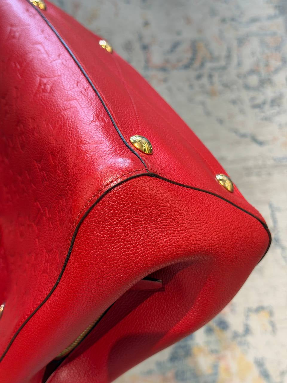 MONTAIGNE MM LOUIS VUITTON PELLE EMPREINTE ROSSA