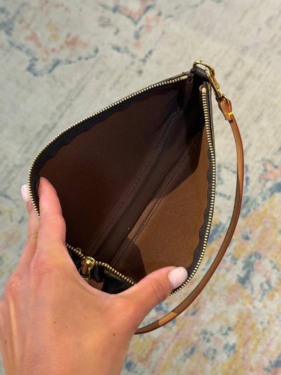 LOUIS VUITTON POCHETTE ACCESSORISE MONOGRAM