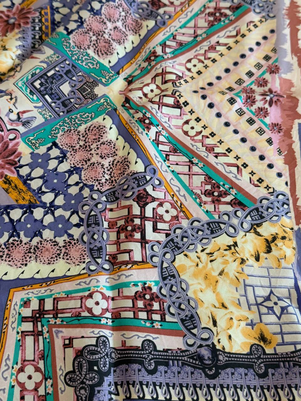 FOULARD SETA LOUIS VUITTON TONI PASTELLO CON SCATOLA