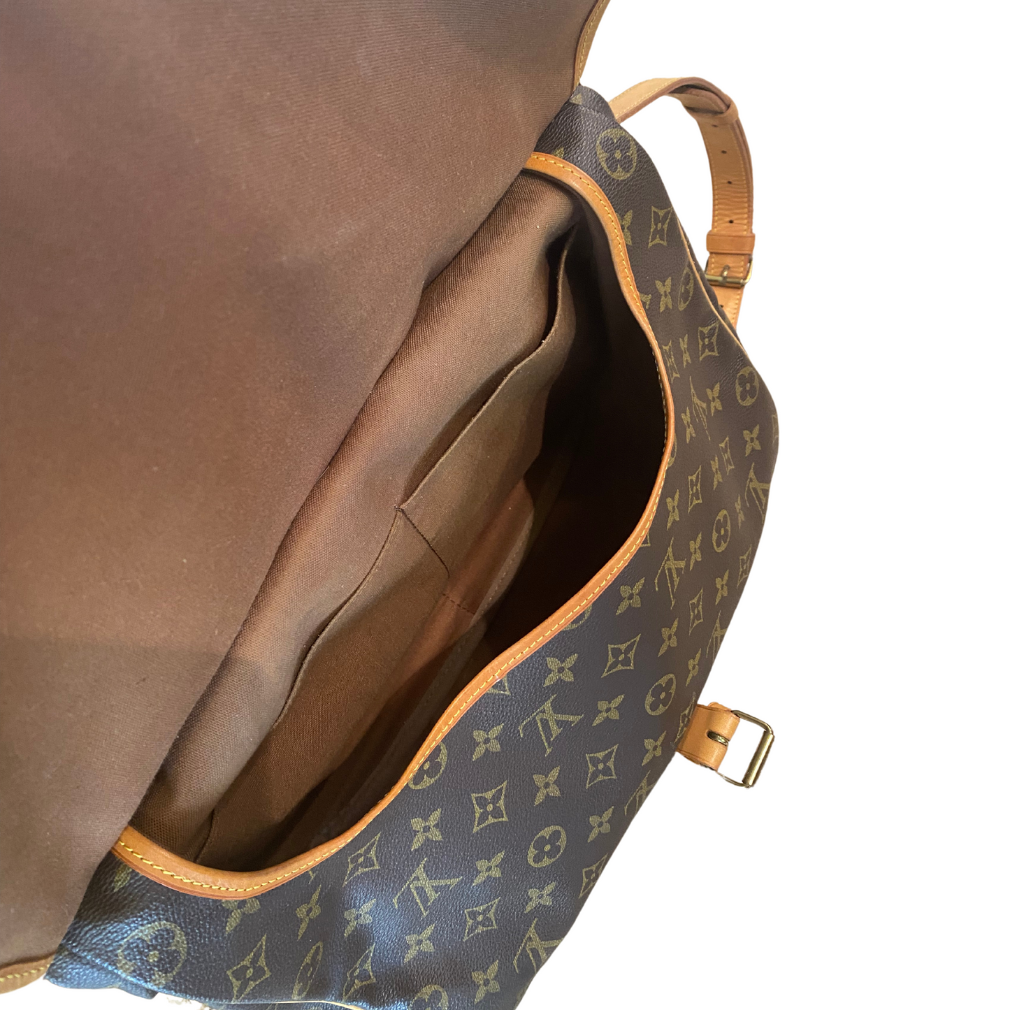 SAUMUR LOUIS VUITTON